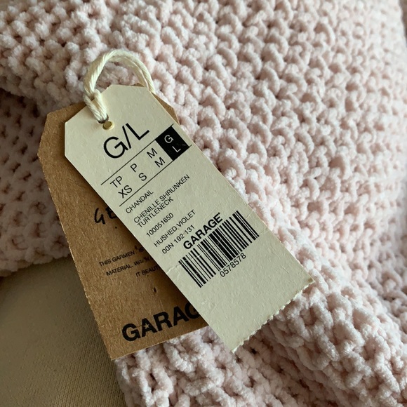 Turtle neck sweater 🌸 - Picture 3 of 4